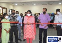 जिल्हाधिकारी कार्यालयात नागरिकांच्या सेवेसाठी ‘संवाद कक्ष’! तक्रारींवर कार्यवाहीचे विभागप्रमुखांना निर्देश; संवाद कक्षाचे जिल्हाधिकाऱ्यांच्याहस्ते उद्घाटन