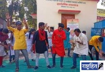 विनोबांची कर्मभूमी पवनार येथे कलापथकाव्दारे शासकीय योजनांचा जागर! नागरिकांचा मिळत आहे चांगला प्रतिसाद; योजनांचा लाभ घेण्याचे गावकऱ्यांना आवाहन