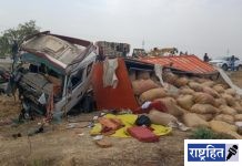 भरधाव ट्रकची सामोरच्या ट्रकला धडक; चालक जागीच ठार! हजारावर कोंबड्यांचा मृत्यू