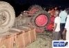 ट्रॅक्टर-ट्रॉली अनियंत्रित होत उलटली! २१ देवीभक्त जखमी