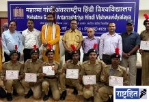 हिंदी विविच्या एन.सी.सी. कॅडेट्सची यशस्वी भरारी ; कुलगुरू प्रो. सिंह यांनी दिल्या शुभेच्छा
