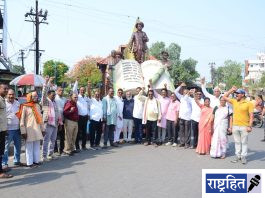 महात्मा फुले चित्ररथाचे वर्धा शहरात भव्य स्वागत